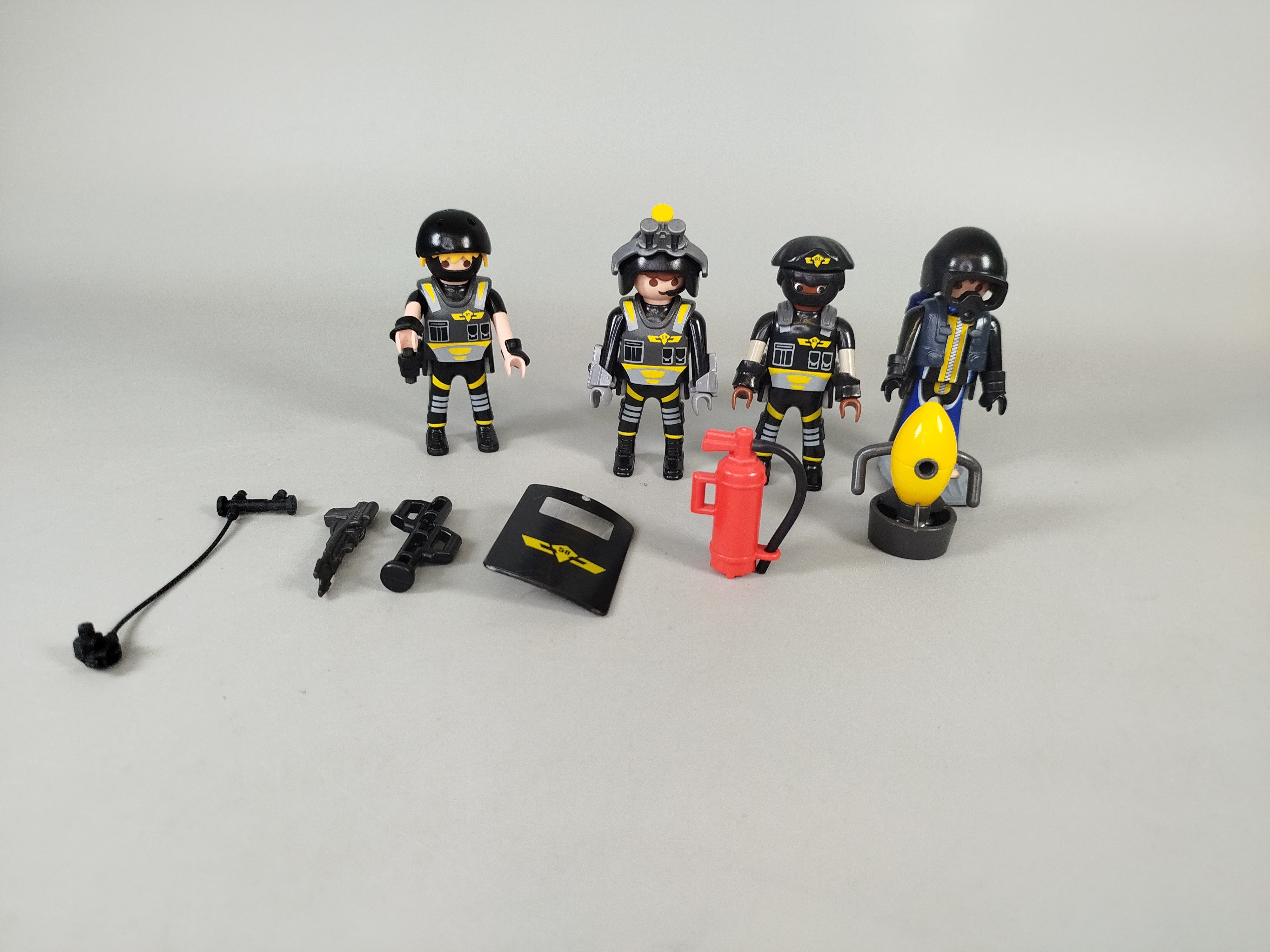 Playmobil City Action – Spezialkräfte Set von 7 Figuren mit OVP